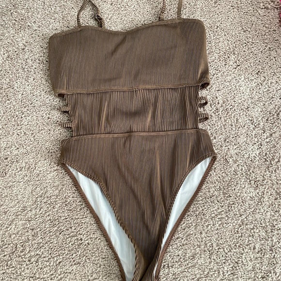 Brown ripped bathing suit - Picture 2 of 2